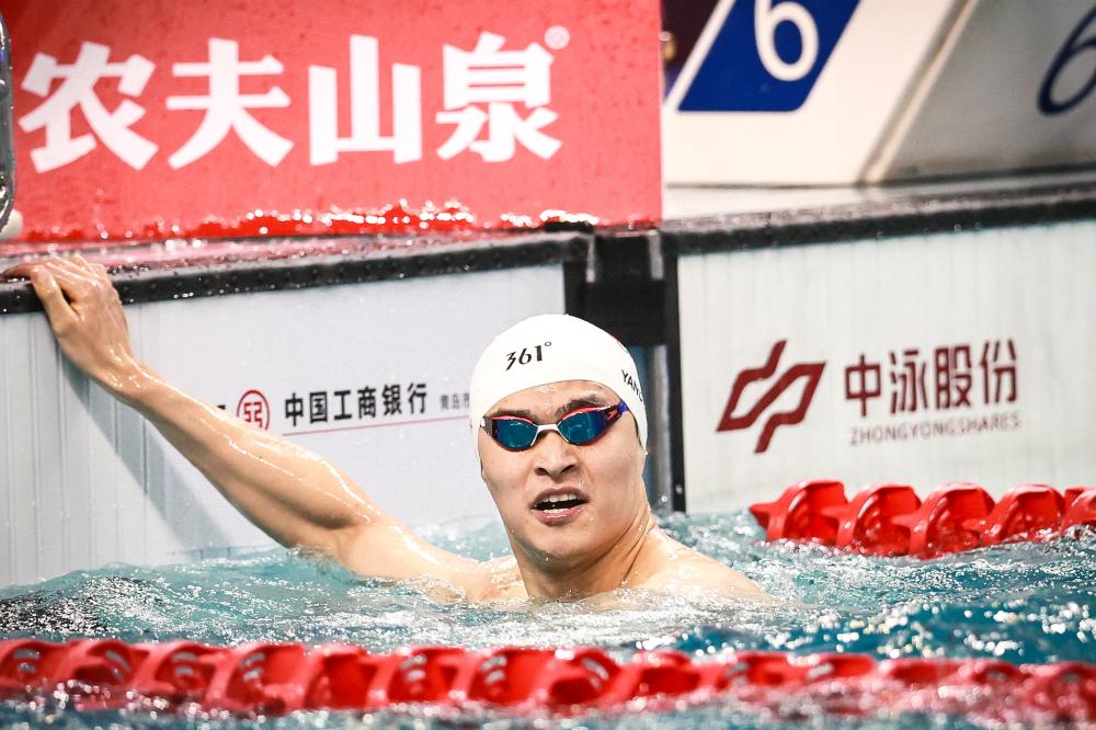 莱万：我经常带伤上场，肋骨骨折也硬撑；不着急决定未来