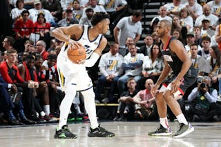 伊劳拉：对切尔西能拿到1分十分不易，我们的防守明显提升